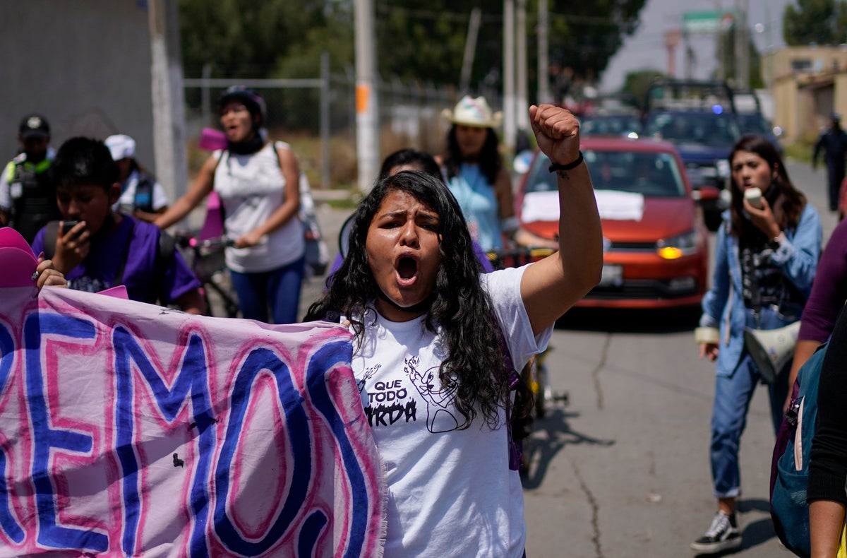 Mexico withdraws prison sentence against of who killed her rapist in self defense