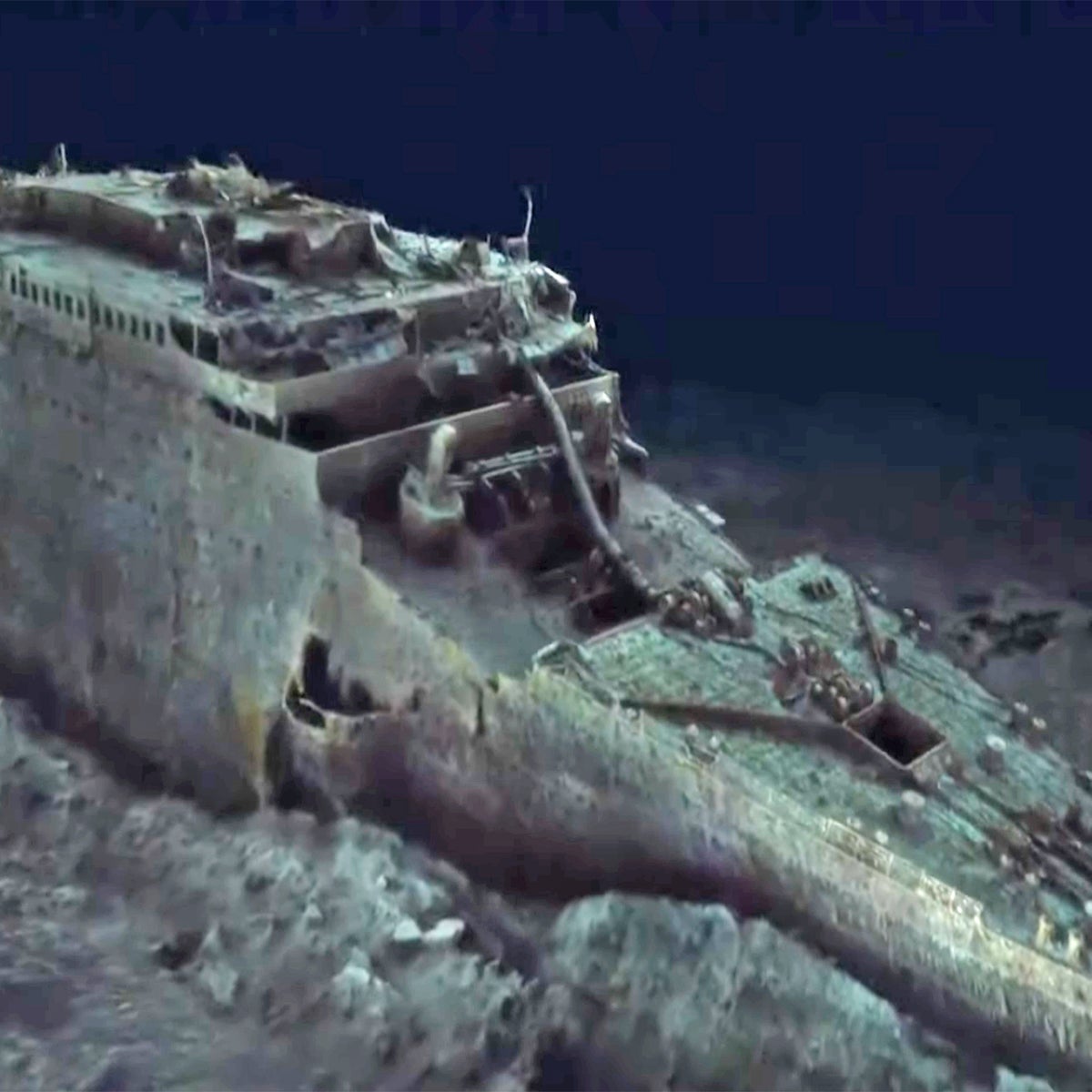 titanic shipwreck stern