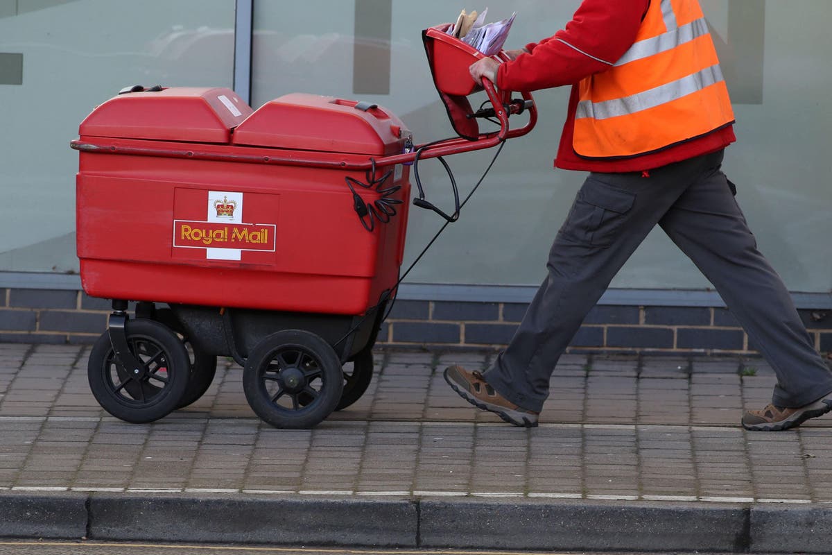 Royal Mail mengalami kerugian lebih dari £1 miliar setelah pemogokan selama bertahun-tahun