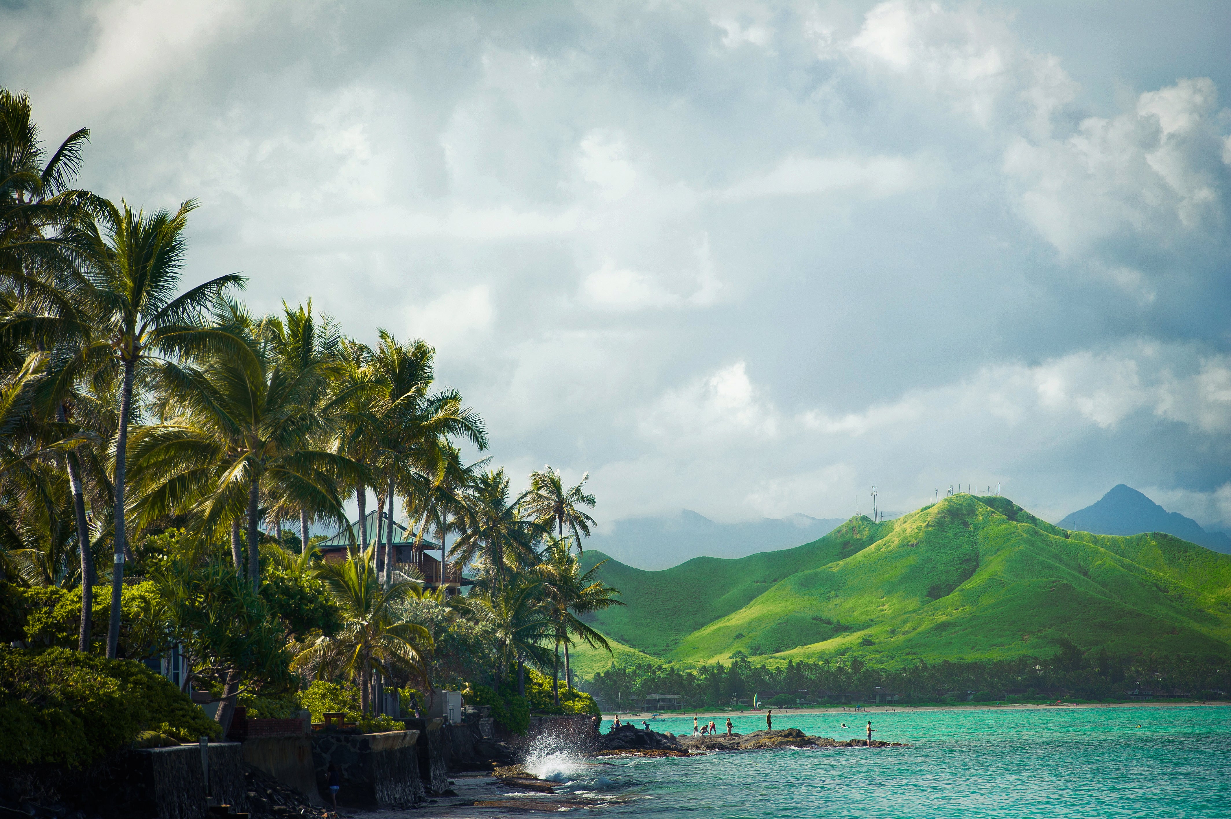 The peaceful bay looks out onto the nearby Mokulu Islands