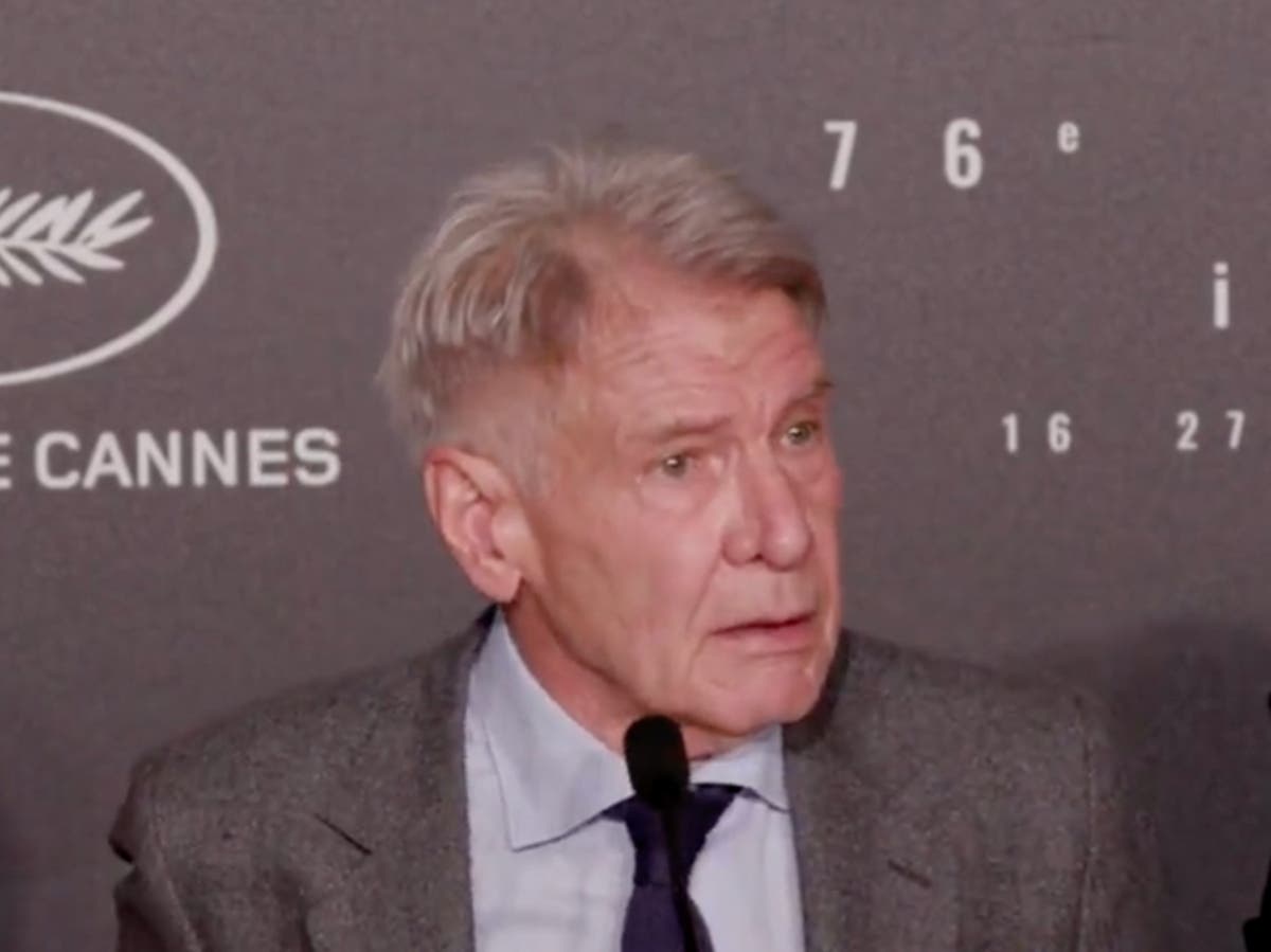 Harrison Ford shares hilarious reply to reporter who says he’s still ‘very hot’