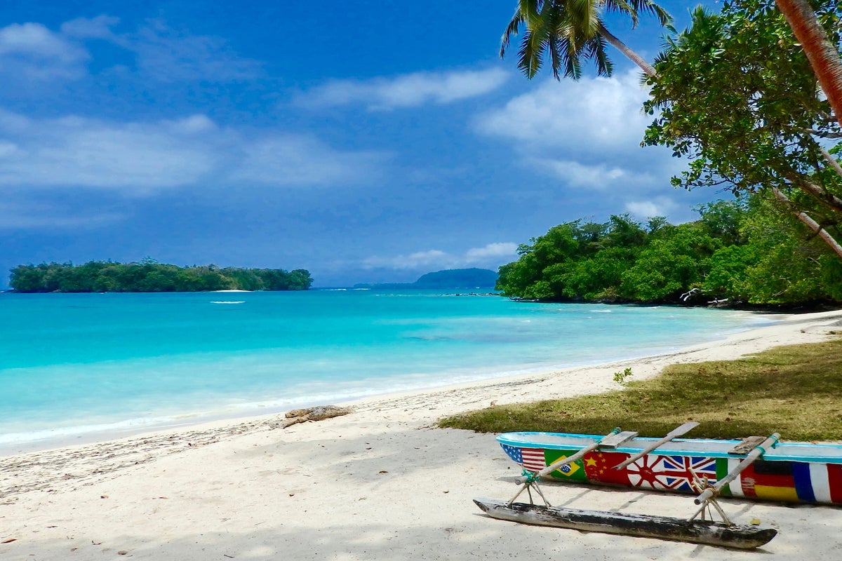 Two powerful earthquakes strike off coast of Vanuatu