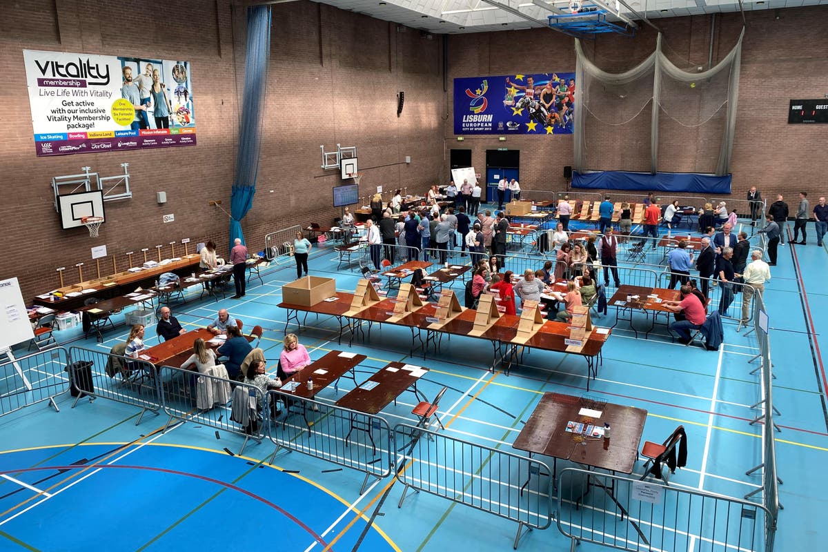 Counting resumes in Northern Ireland local government elections