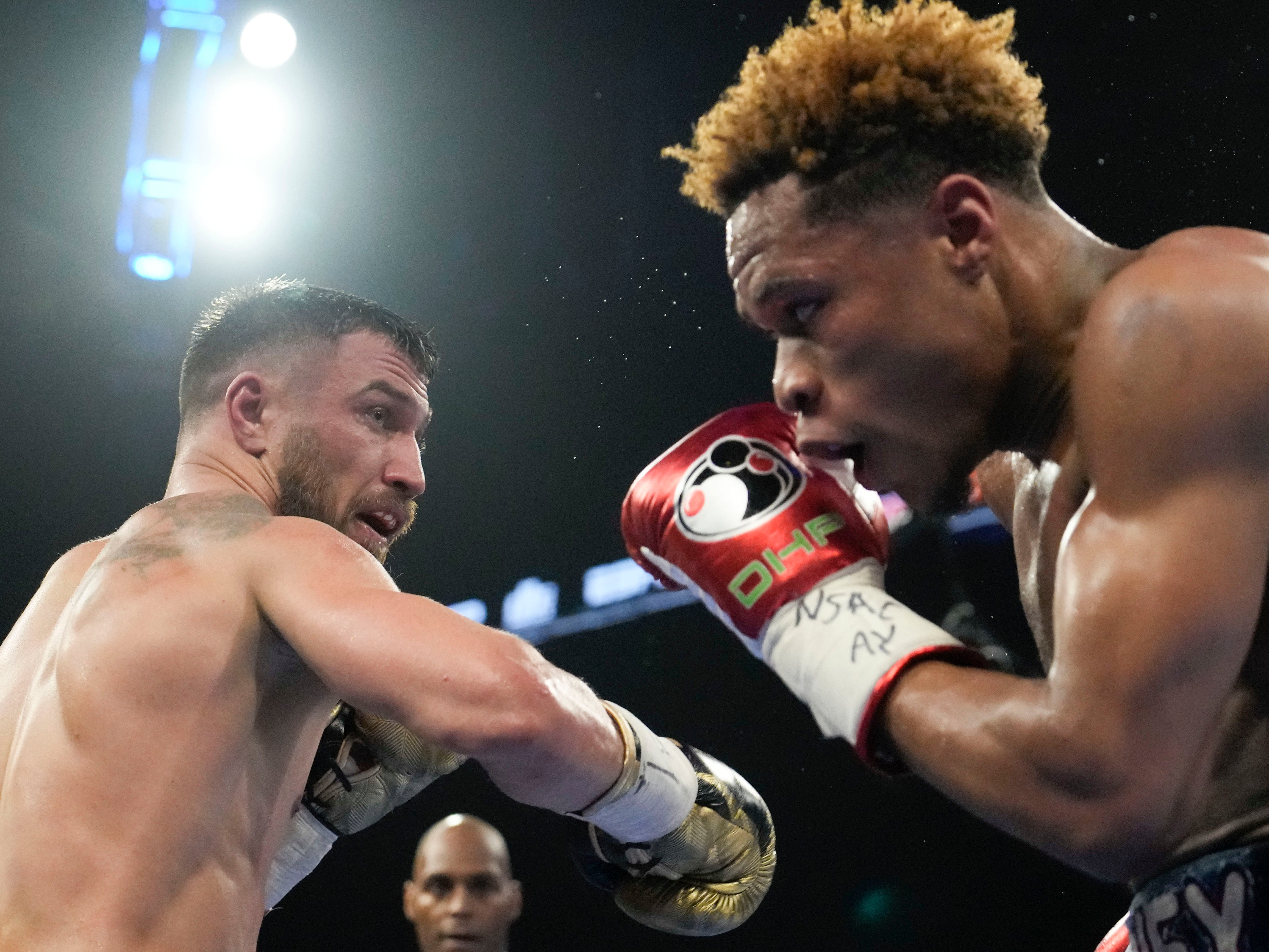 Devin Haney vs Vasiliy Lomachenko LIVE Result as title fight ends with narrow decision The Independent
