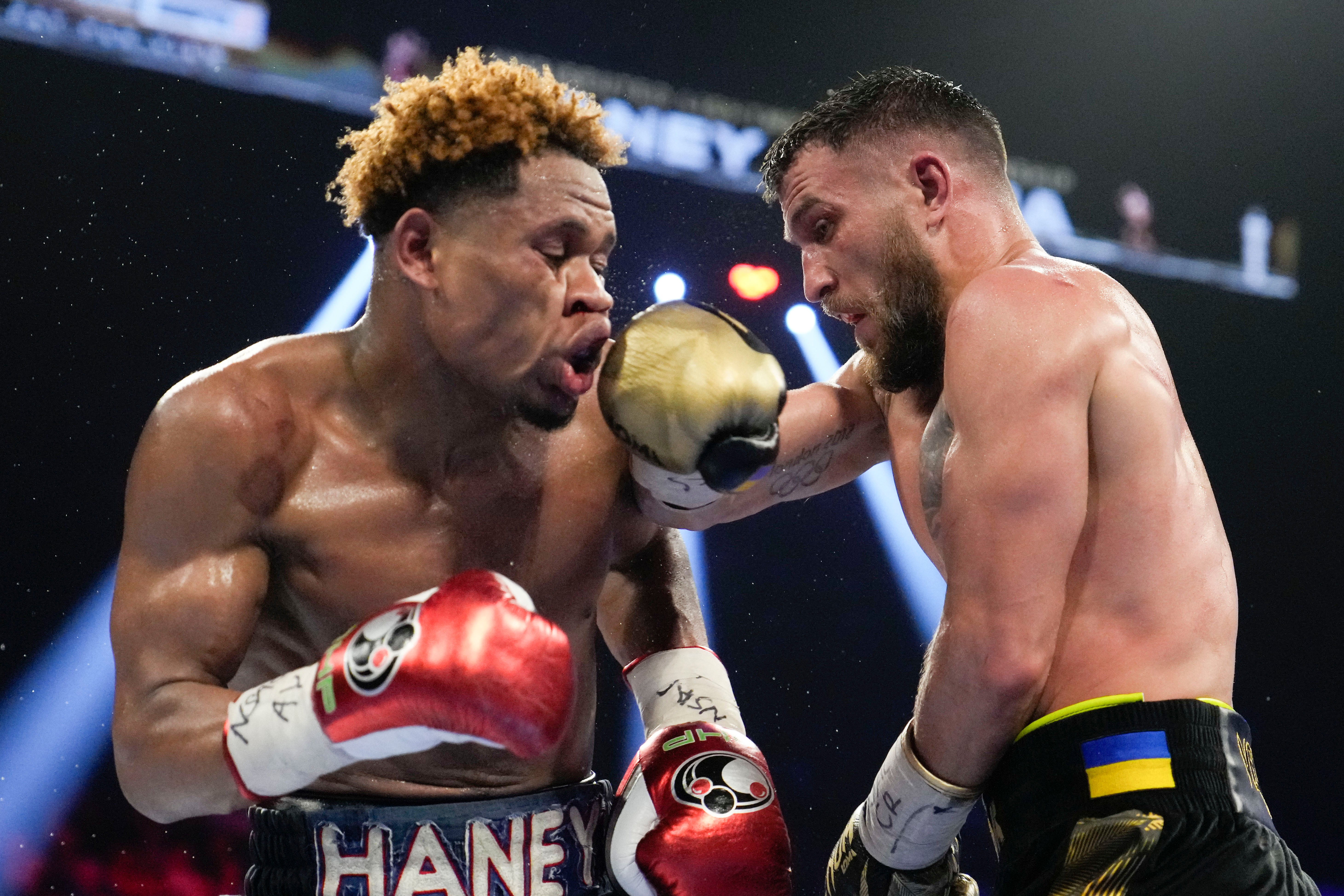 Devin Haney vs Vasiliy Lomachenko LIVE Result as title fight ends with narrow decision The Independent