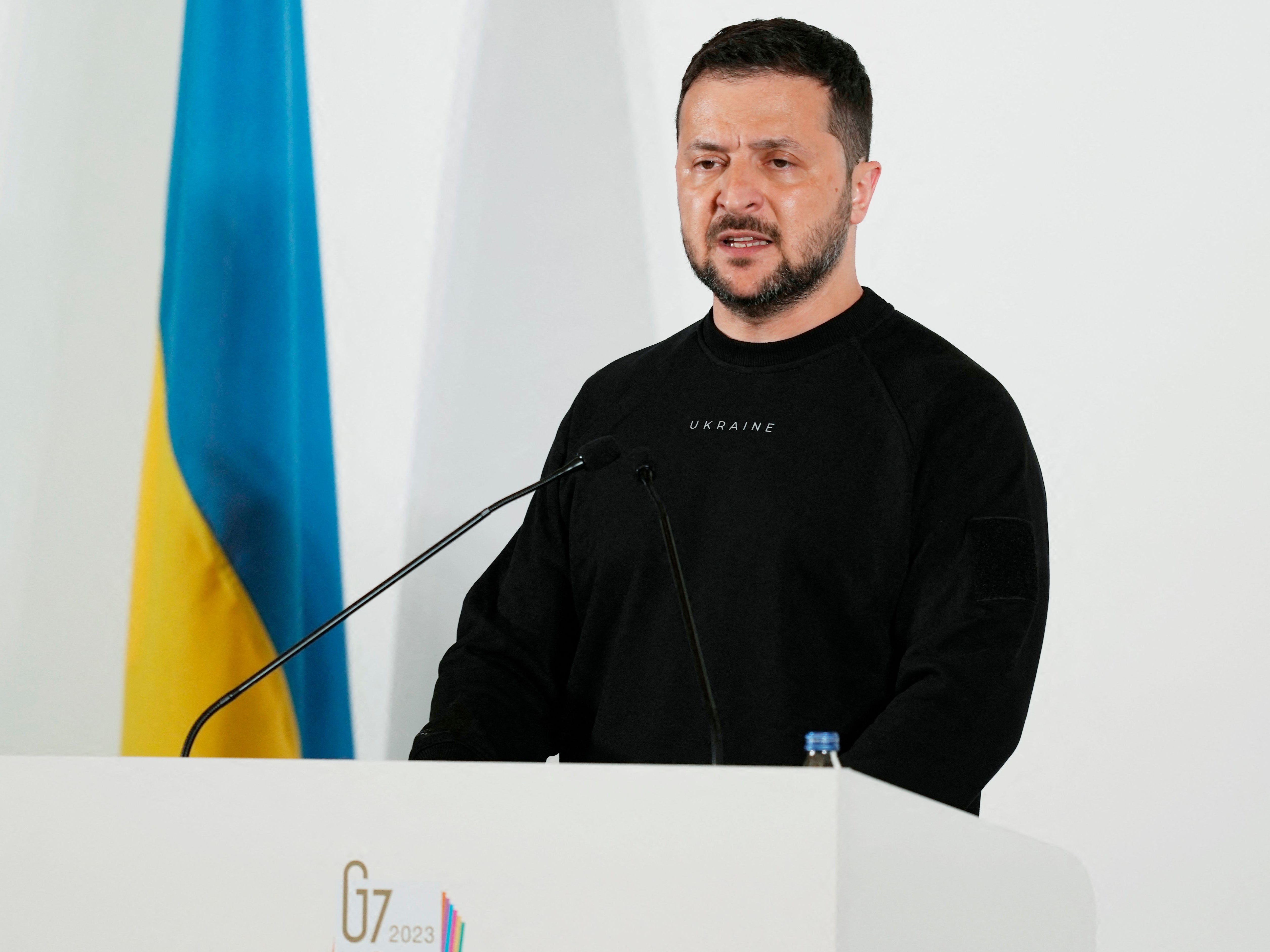 <p>Volodymyr Zelensky speaking at the G7 conference</p><p>” height=”3765″ width=”5020″ layout=”responsive” class=”i-amphtml-layout-responsive i-amphtml-layout-size-defined” i-amphtml-layout=”responsive”><i-amphtml-sizer slot=