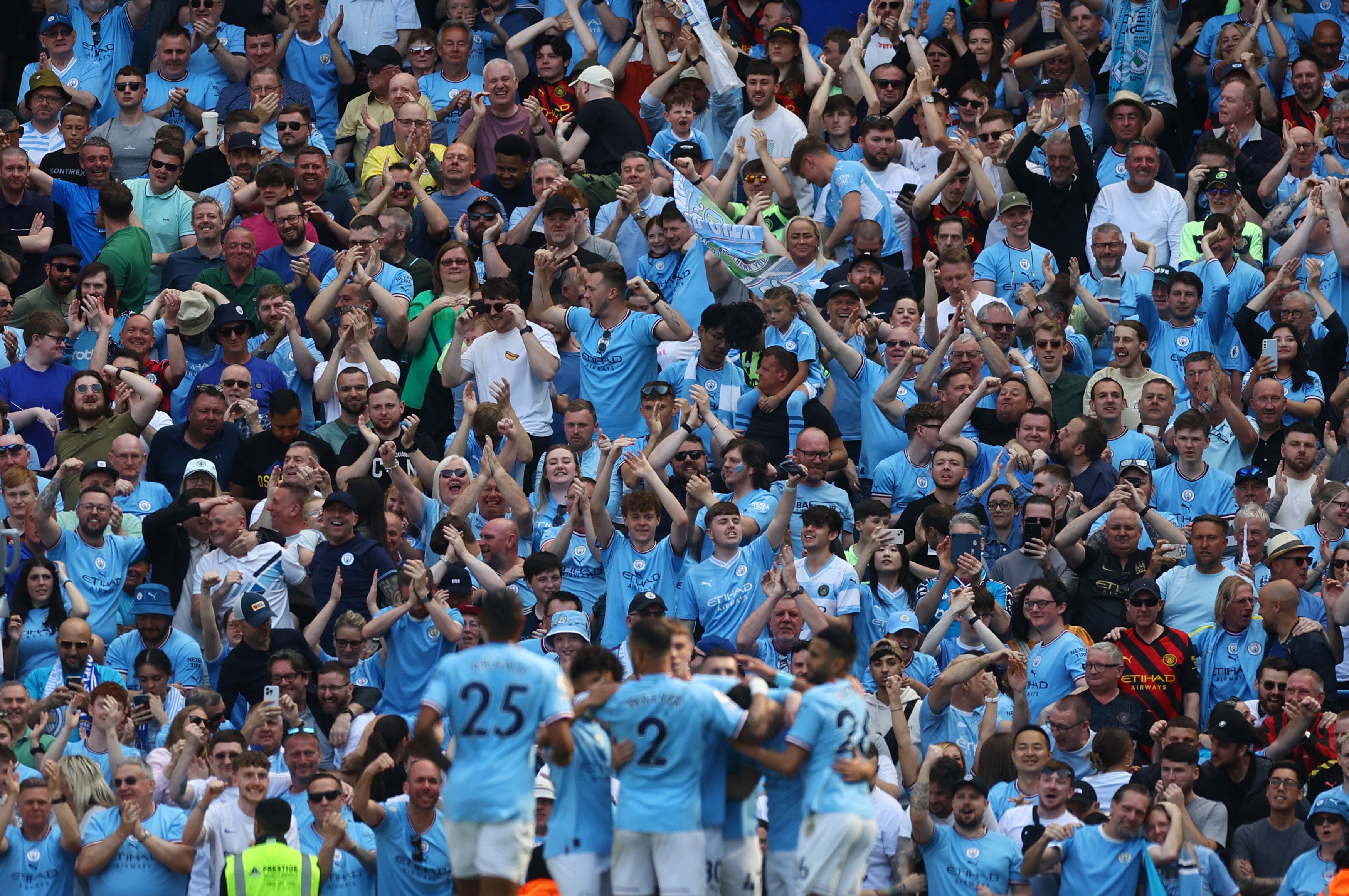 City fans celebrate Alvarez’s winner