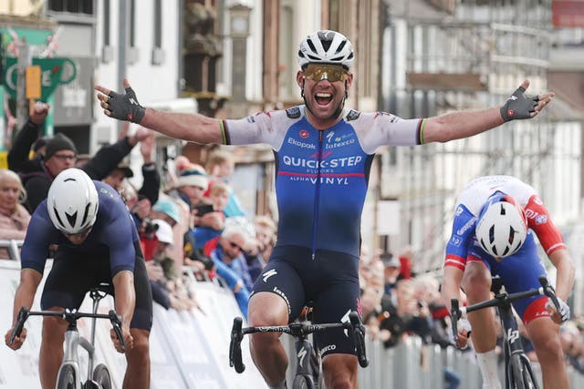 Mark Cavendish celebrates his second British championship (Steve Welsh/PA)