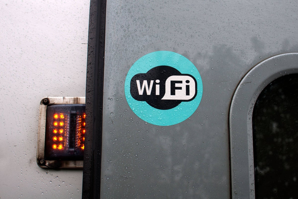 Free Wi-Fi on trains and buses; this is how PressPlay TV makes it work