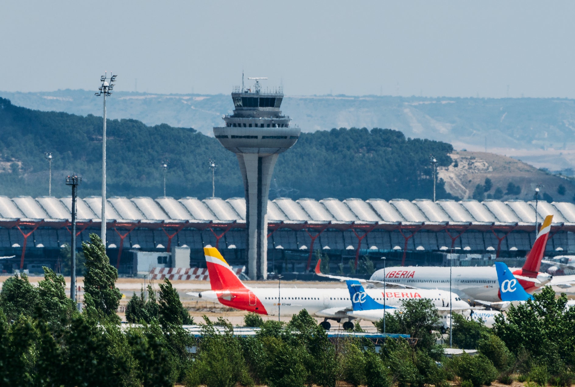 The reader’s flight was grounded at Madrid airport for more than three hours