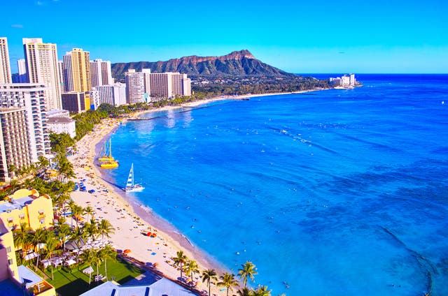 <p>Hawaii’s famous Waikiki Beach is so beautiful, you may never want to leave</p>