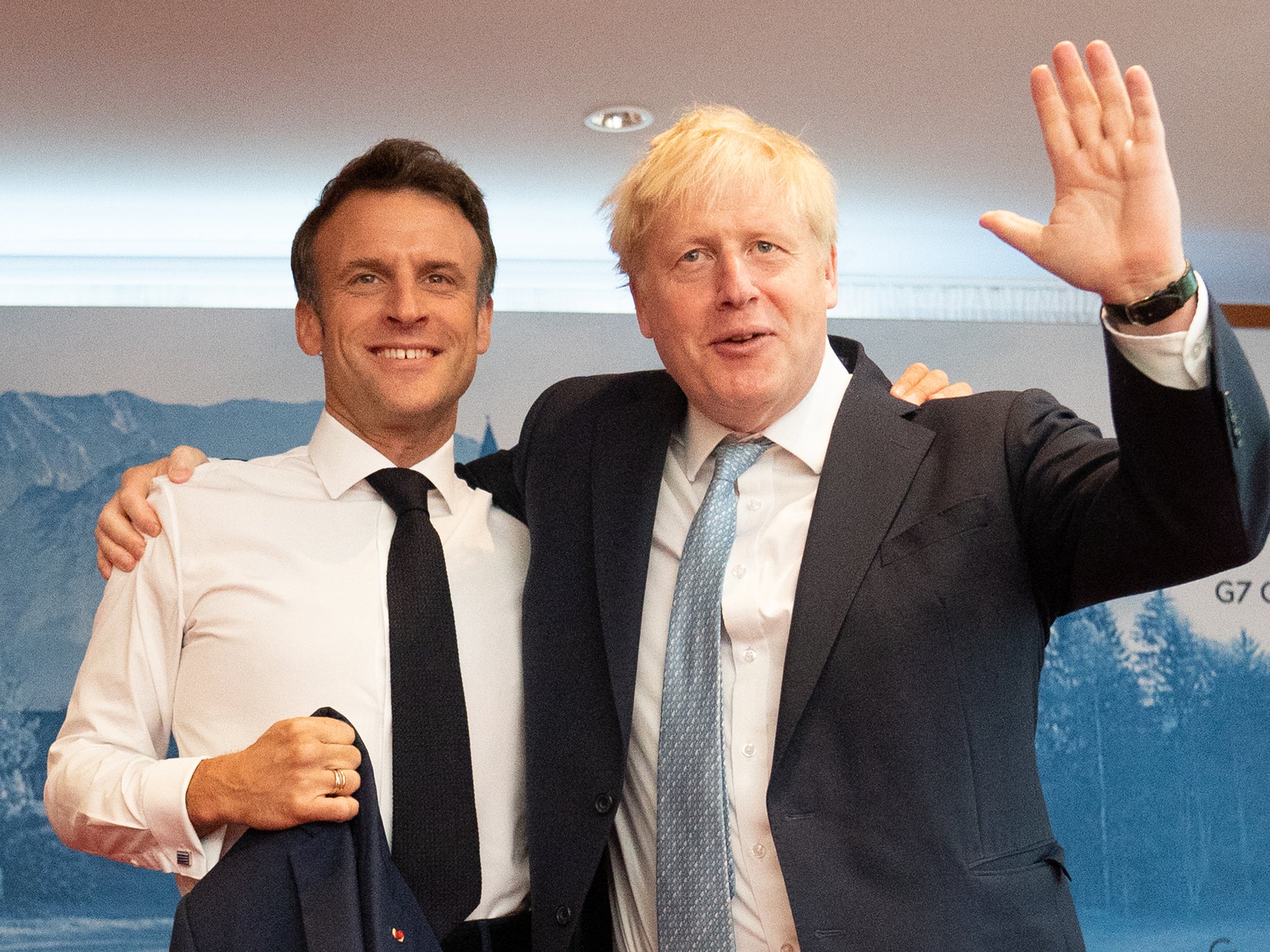 Boris Johnson with Emmanuel Macron at last year’s G7