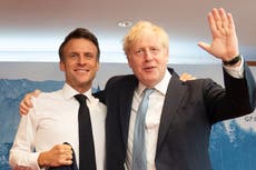 Boris Johnson ‘imitates Macron with French accent’ at Republican event