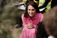Kate Middleton sticks to royal protocol after fan asks for an autograph: ‘I can’t write my name’