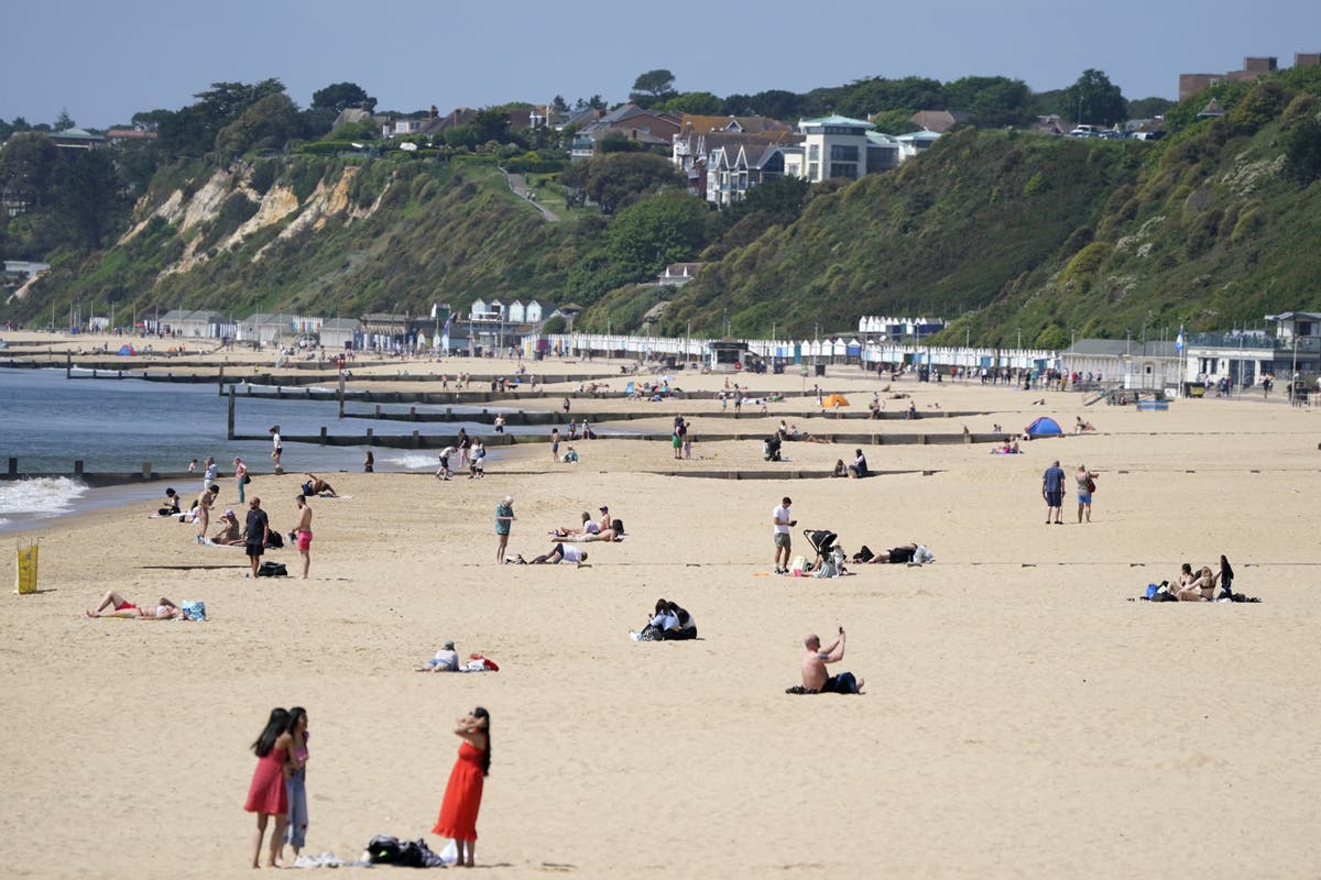 Hottest temperatures of year expected over Bank Holiday weekend