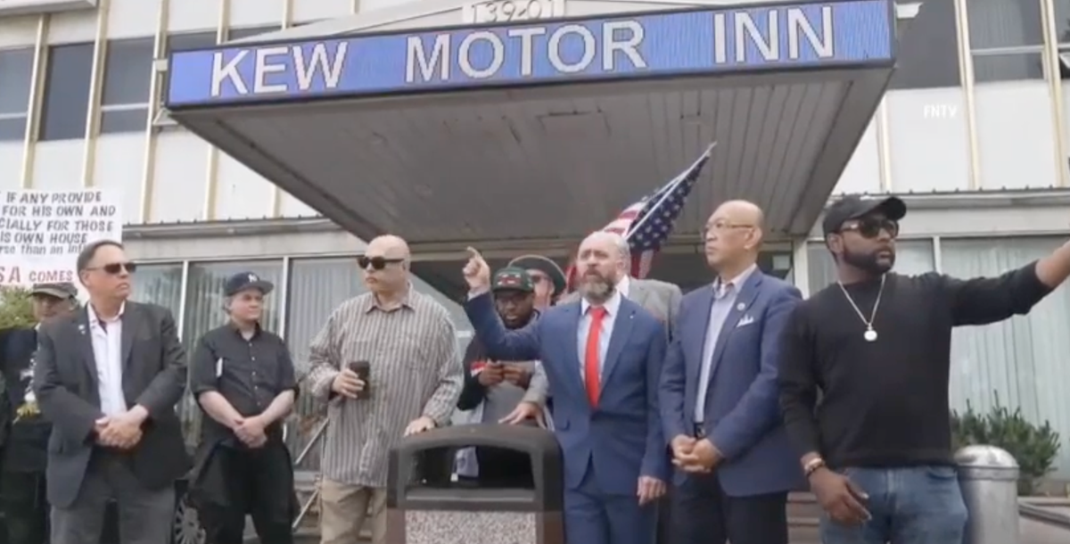 New York GOP candidate hosts protest at motel housing migrants. Turns out there were none there