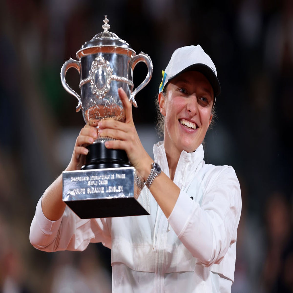 Tennis: Tennis-WTA defends late start to Italian Open women's final