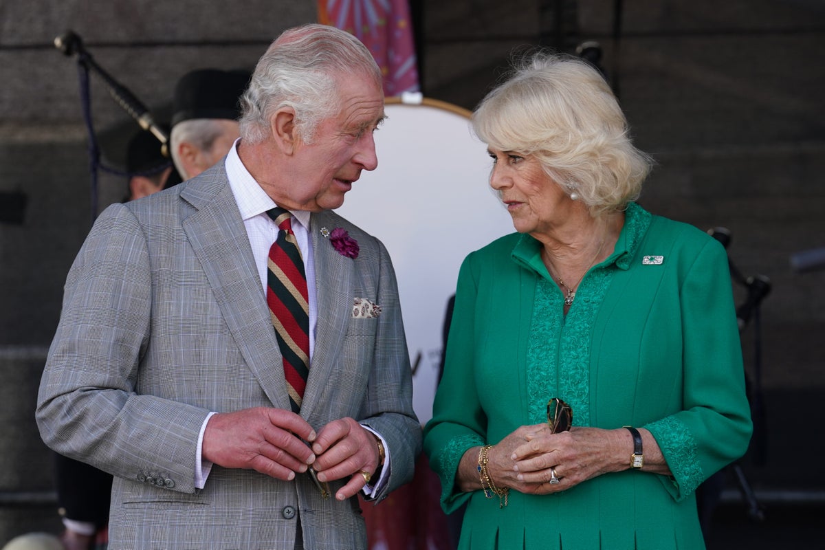 King and Queen complete two-day Northern Ireland trip in UK’s most westerly town