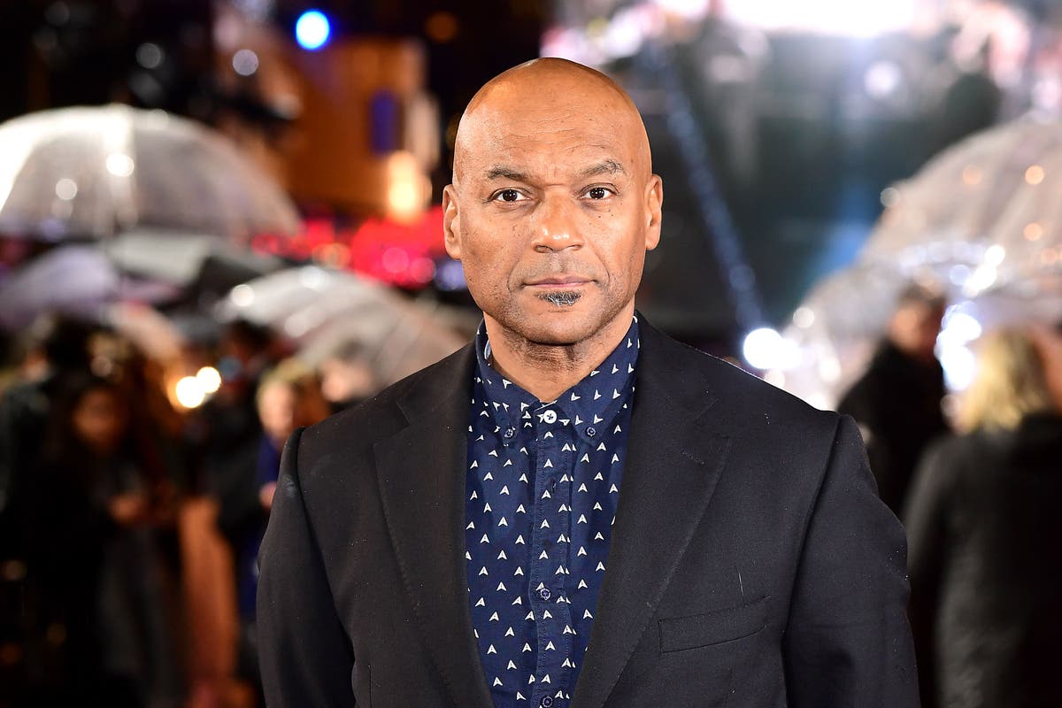Colin Salmon mengungkapkan dia bergabung dengan EastEnders karena dia tidak jauh dari rumah