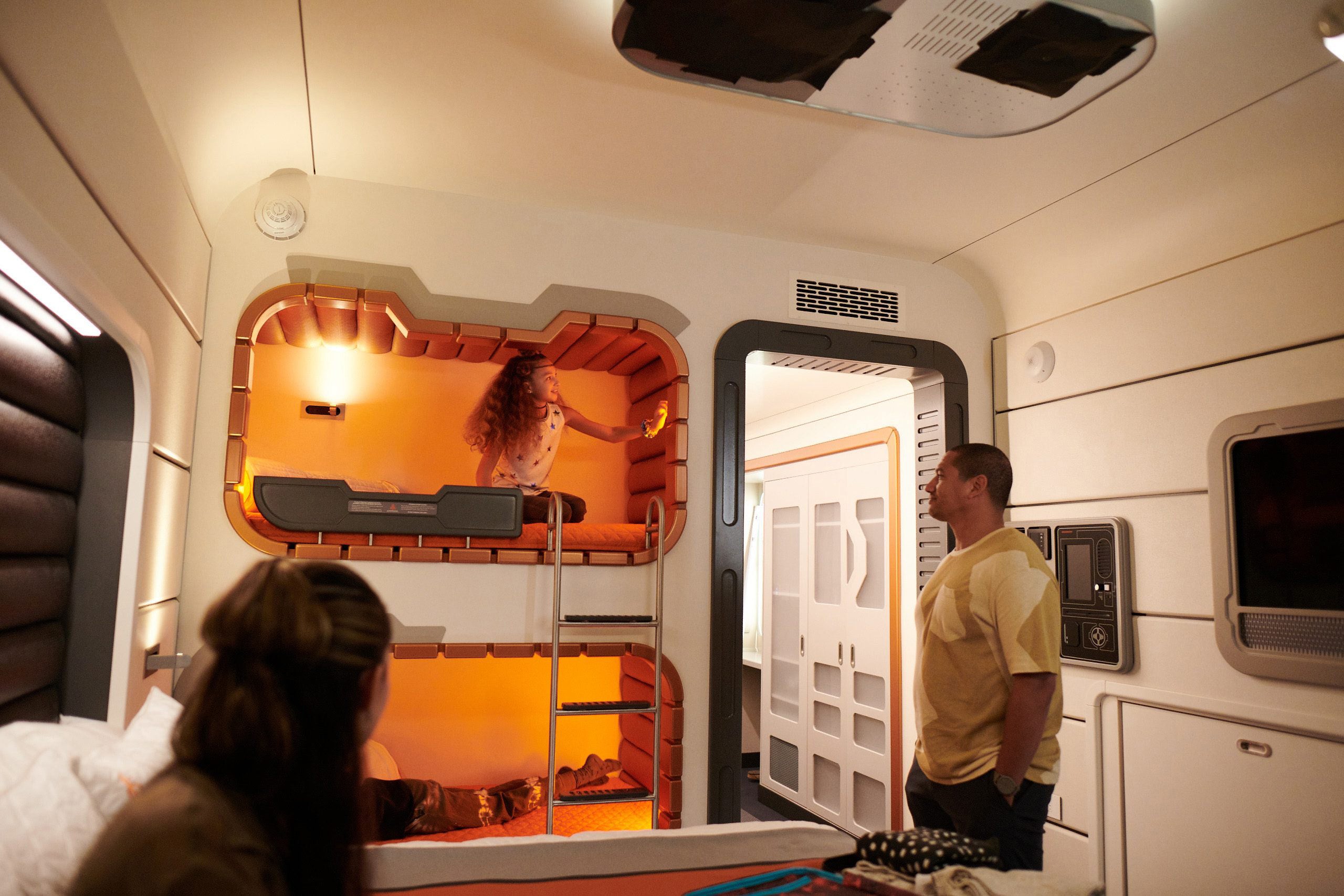 Rooms in the Galactic Starcruiser featured bunk-bed set-ups and no windows