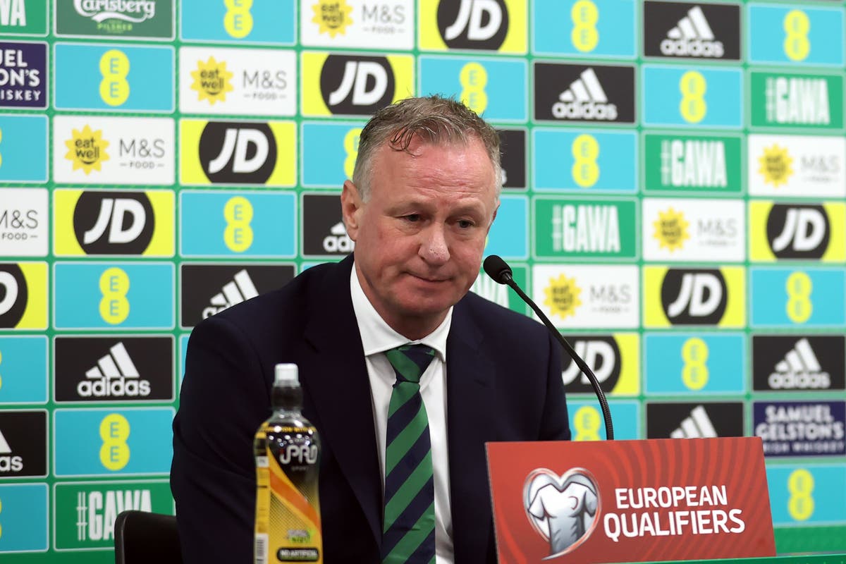 Michael O’Neill menaruh kepercayaan pada pemain muda saat cedera menumpuk di Irlandia Utara