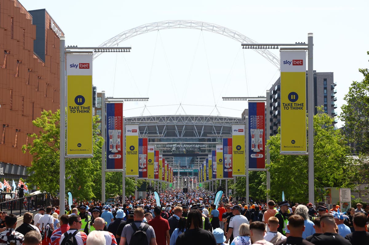 Luton vs Coventry LIVE: Championship play-off final team news and latest updates from Wembley