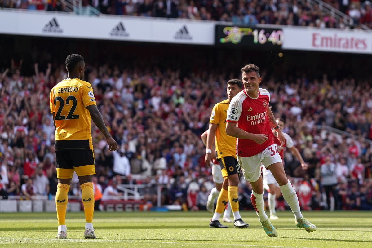 Granit Xhaka mencetak gol saat Arsenal mengakhiri musim dengan kemenangan besar atas Wolves