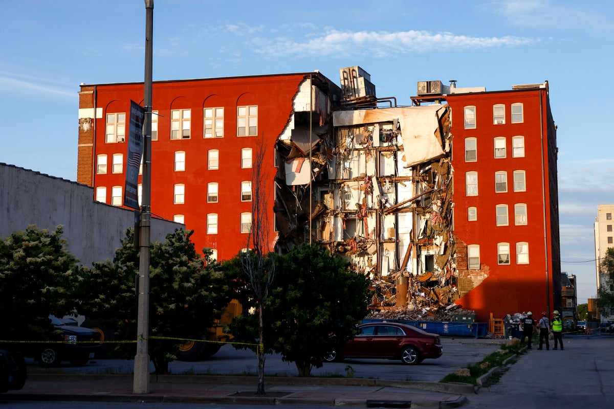 Iowa building collapse – live: Survivor lost leg in rescue as two others feared trapped in Davenport wreckage