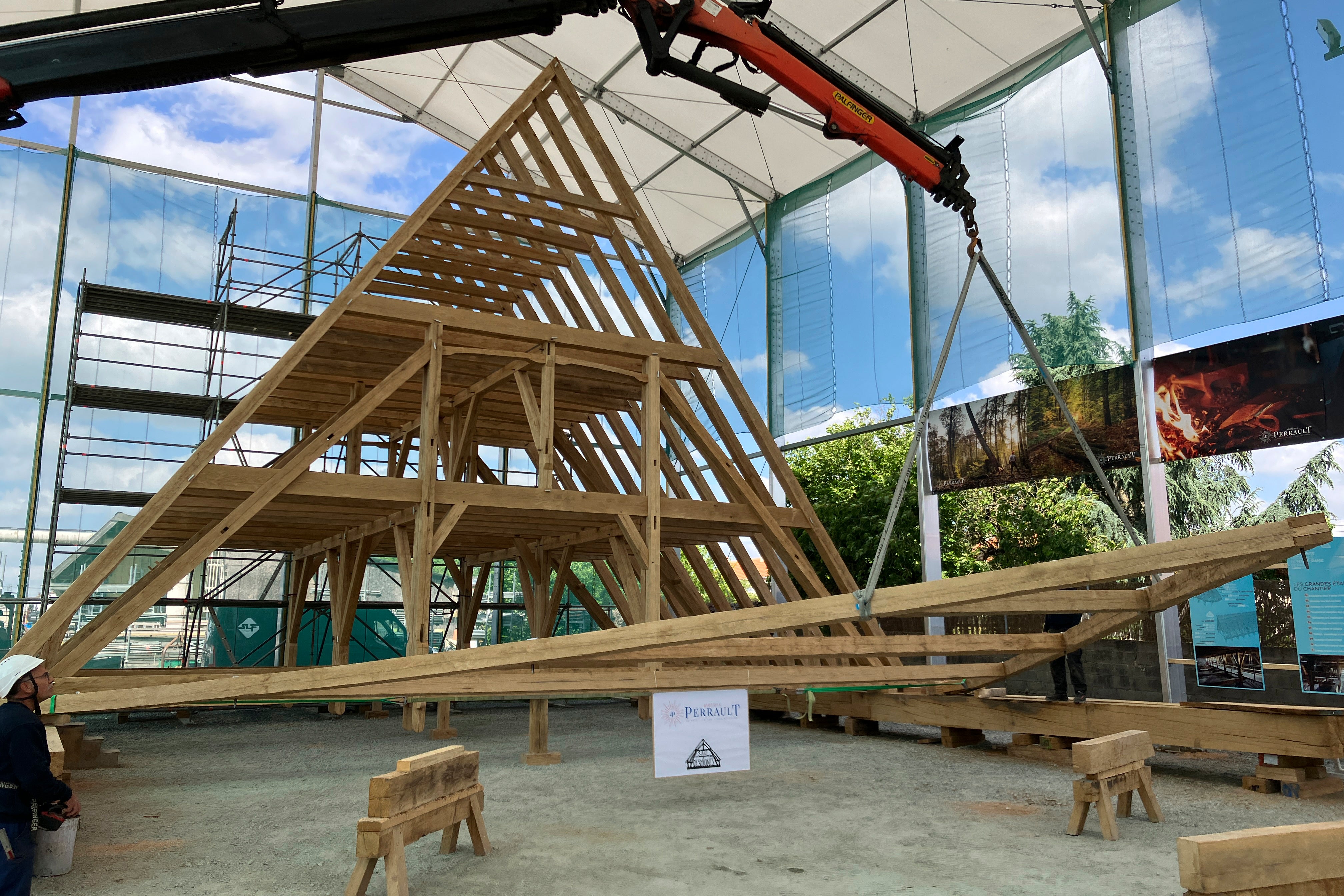 REP-GEN FRANCIA-NOTRE DAME-RECONSTRUCCIÓN