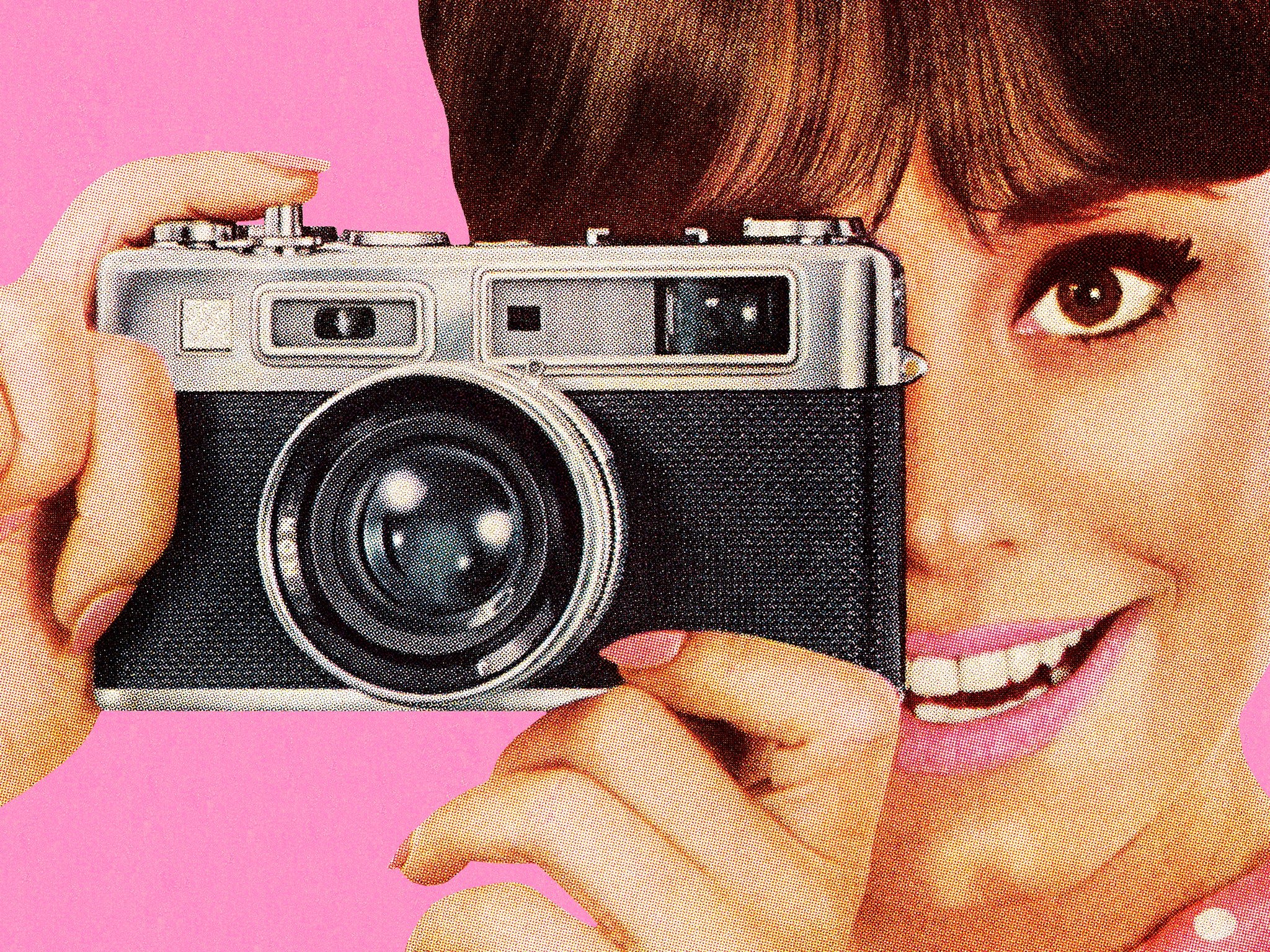 Young people are falling in love with film cameras image