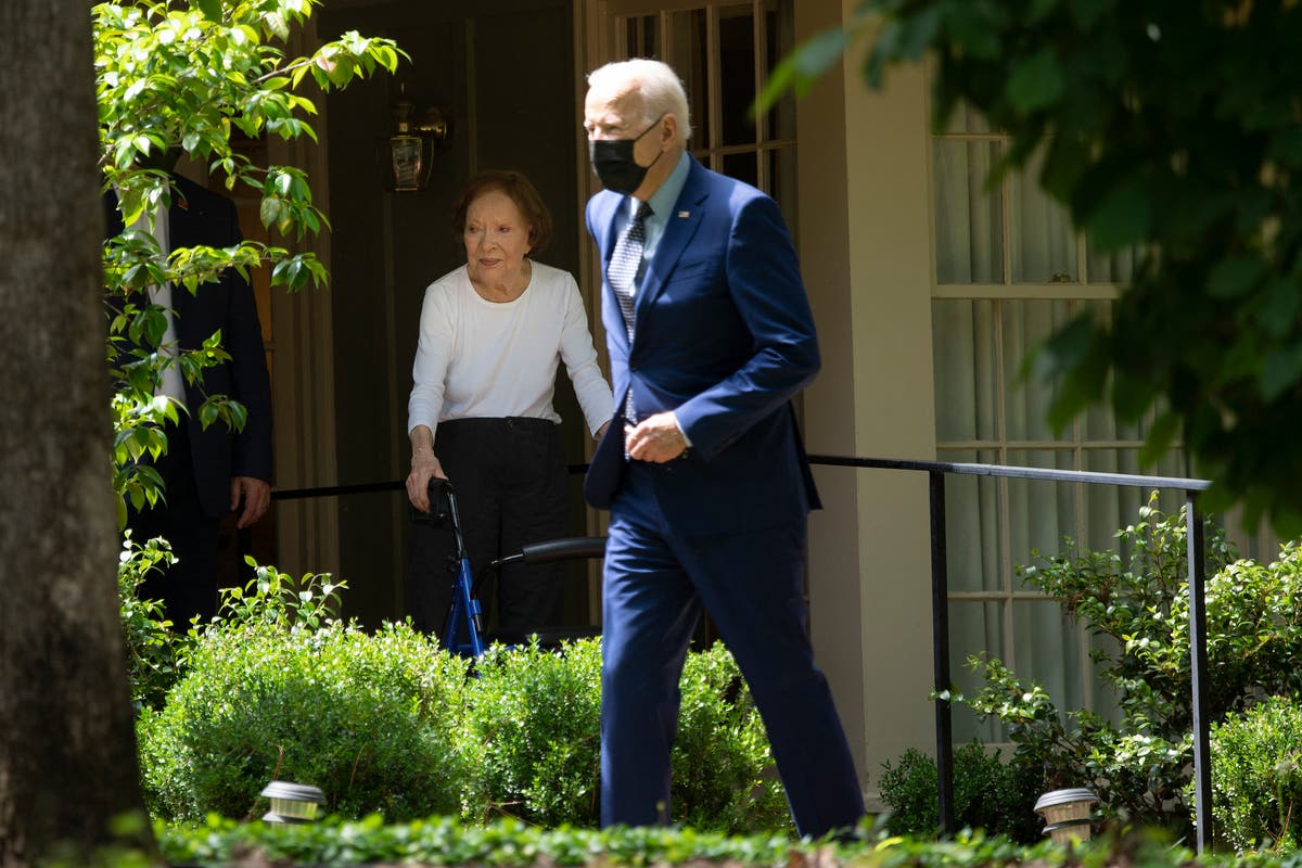 Former first lady Rosalynn Carter has dementia, her family announces