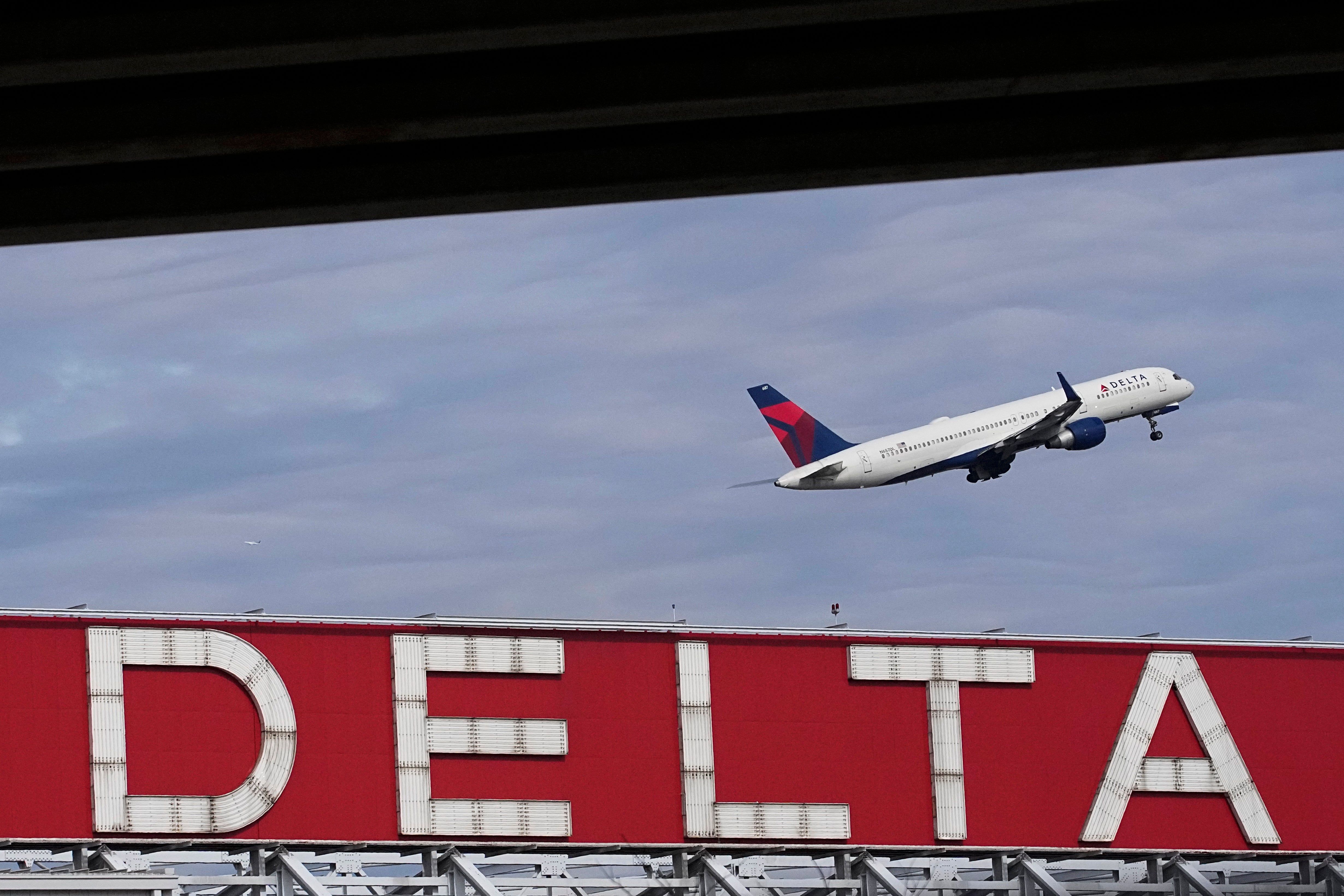 Delta Air Lines Hit With Lawsuit Over Claims Of Carbon Neutrality - Beaver  County Radio
