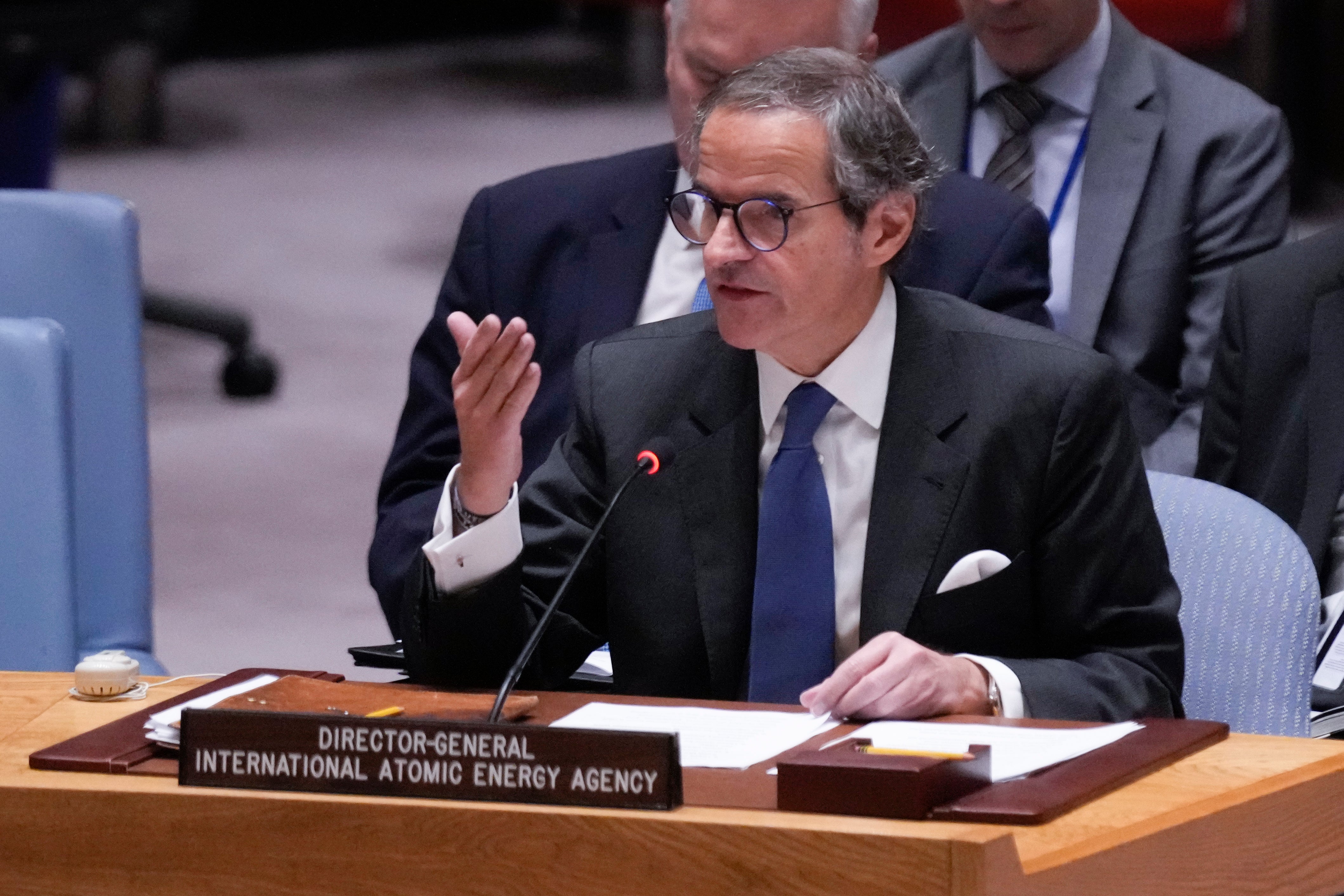 UN Nuclear Chief Urges Russia And Ukraine To Ban Attacks At Europe's ...