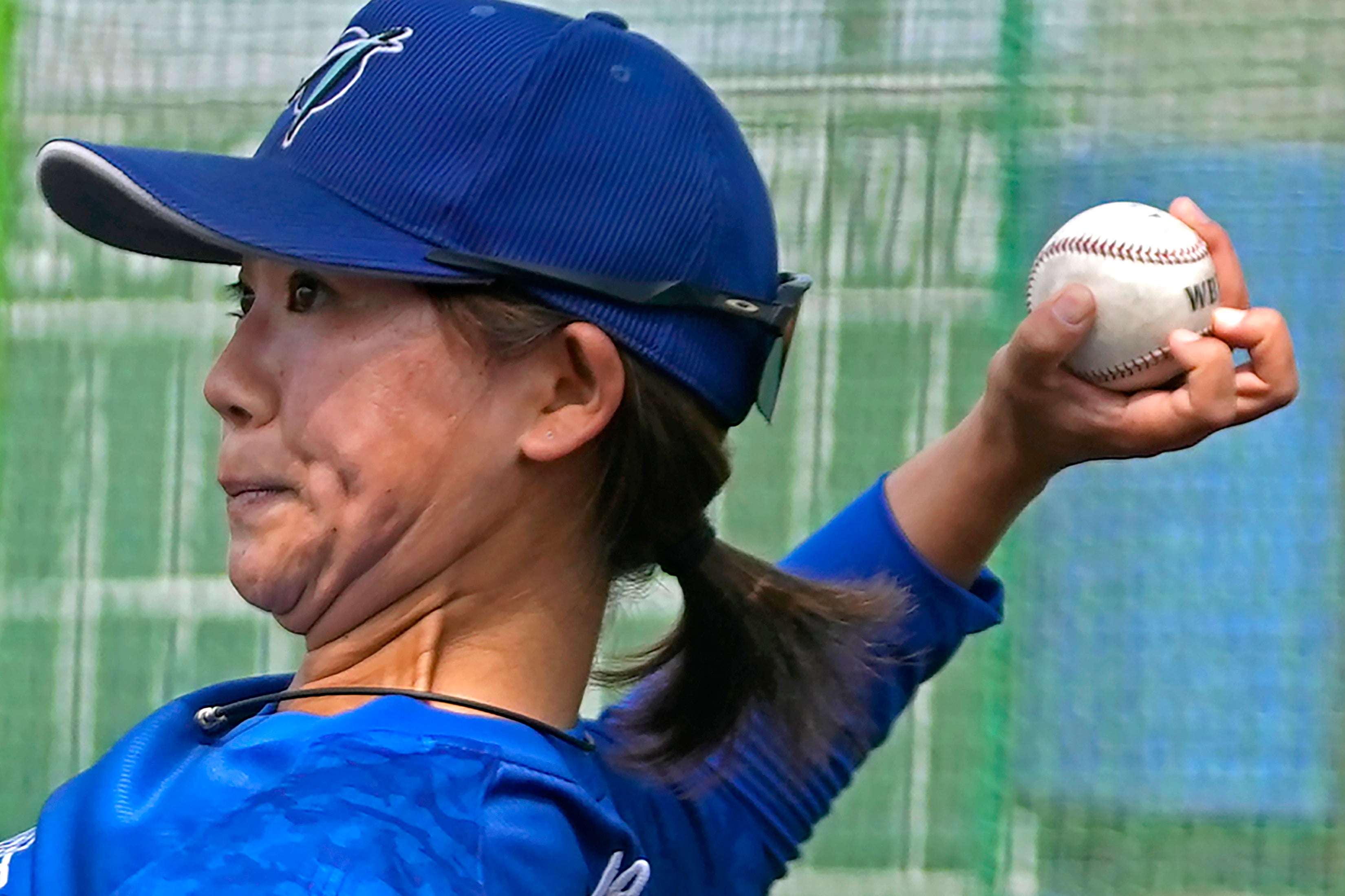 Japan Baseball Female Knuckleballer