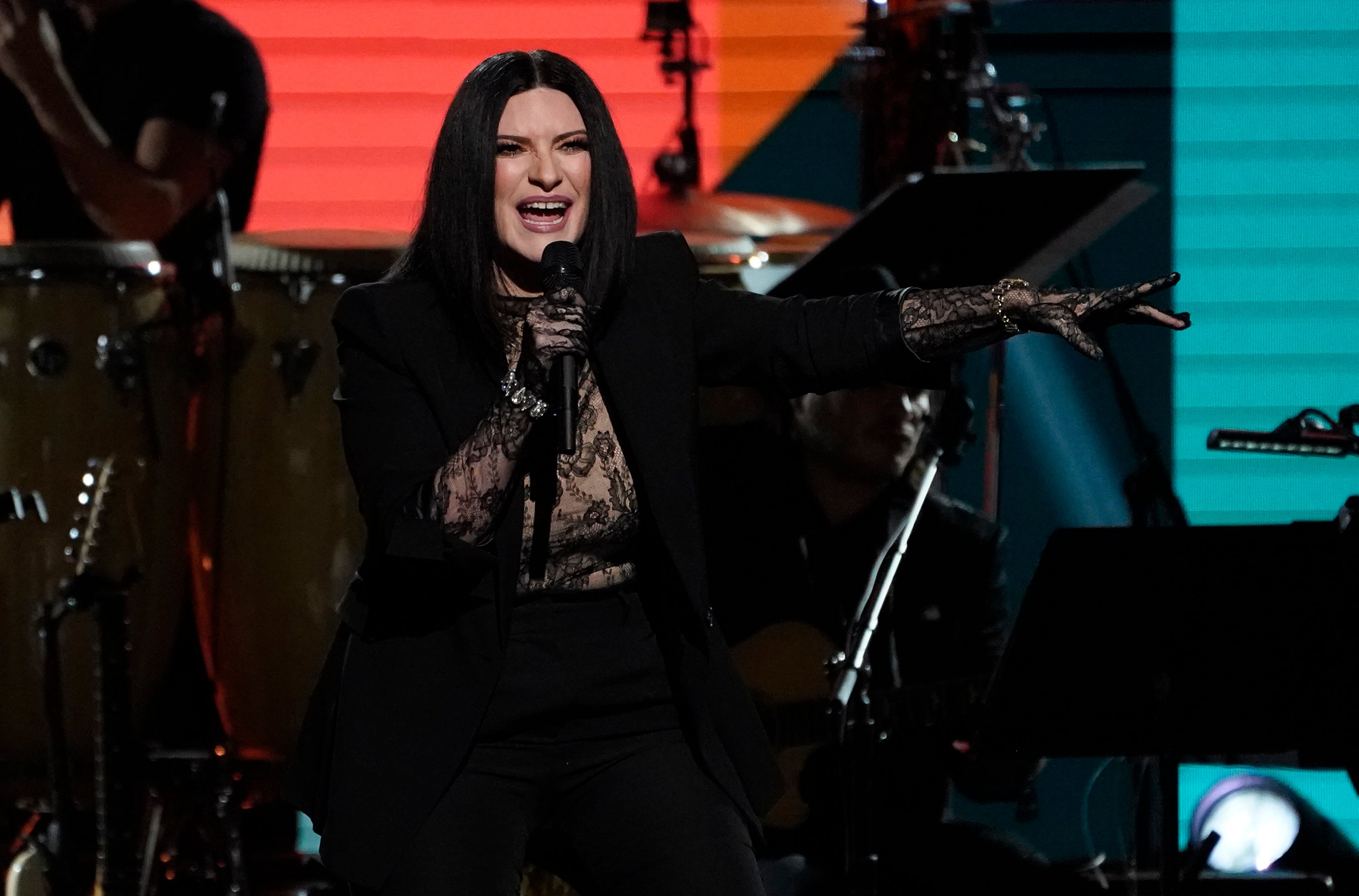 LATIN GRAMMY-LAURA PAUSINI
