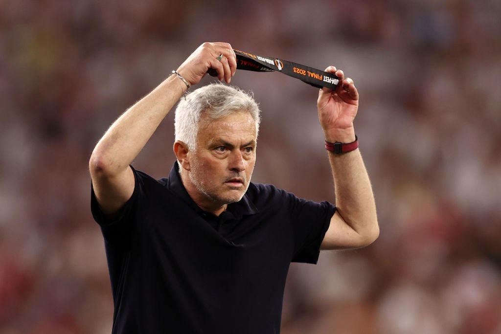 Mourinho removes his runners-up medal after Roma lost on penalties