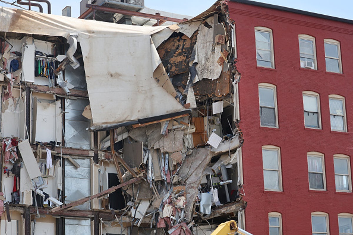 First death confirmed in Iowa building collapse as two men still missing