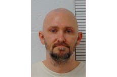 Missouri man facing execution for killing 2 jailers in failed bid to help inmate escape in 2000