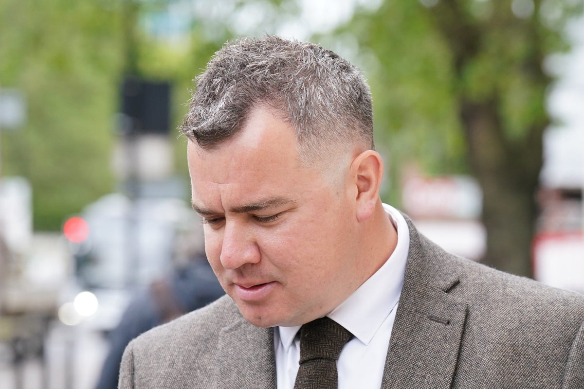 Met Police officer who punched medical worker after mistaking him for suspect avoids jail 