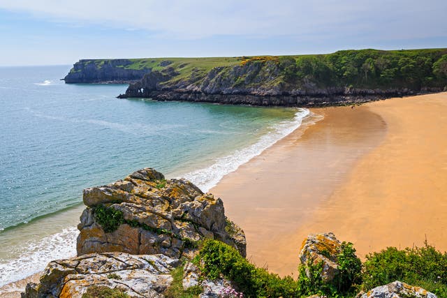 <p>Barafundle Bay is among the most scenic beaches in the entire UK</p>