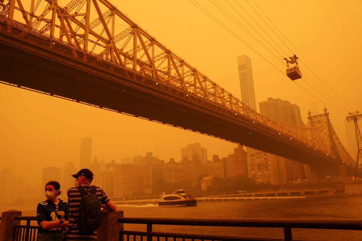 Qualité de l’air – En direct : New York atteint un record de pollution alors que la fumée des incendies de forêt au Canada perturbe les aéroports et annule les Yankees