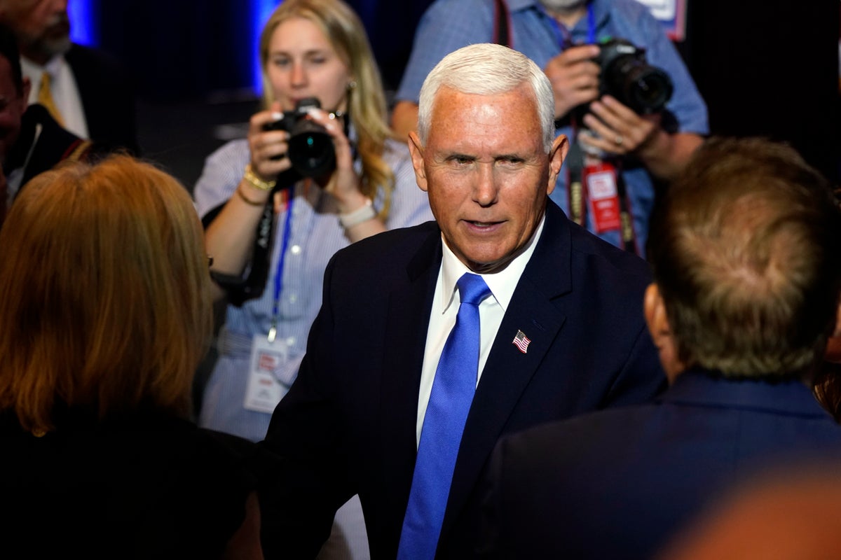 Pence calls on DoJ not to indict Trump but stops short of saying he’d pardon him if elected in 2024