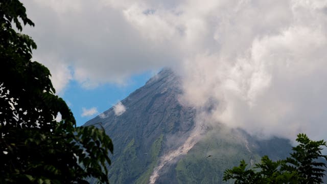 Philippines evacuates people near Mayon Volcano, where more unrest indicates an eruption is coming | The Independent