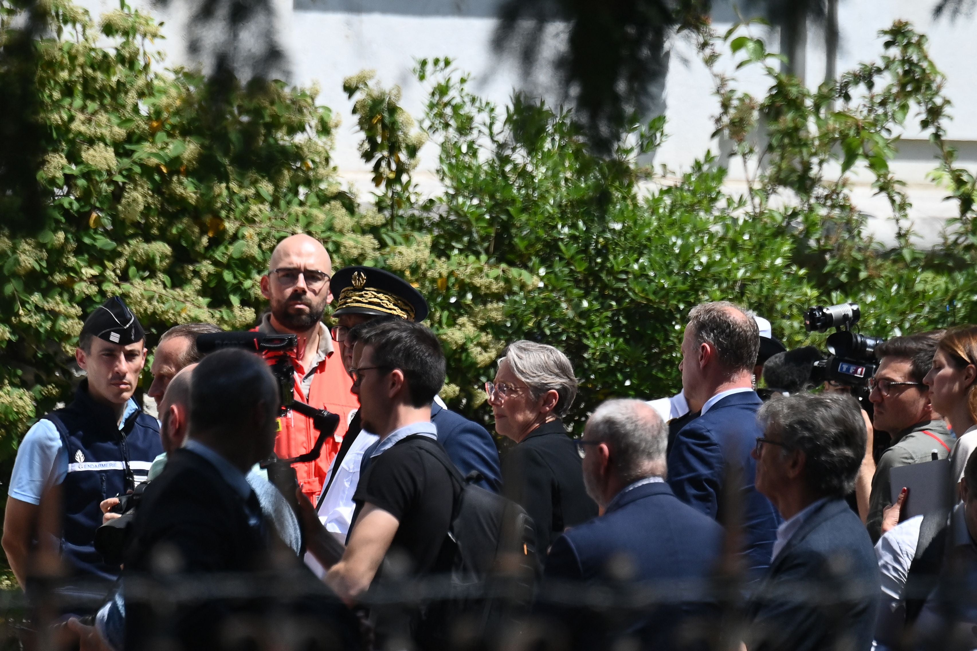 French prime minister Elisabeth Borne arrives at the Haute Savoie prefecture after a stabbing attack at the 'Jardins de l'Europe' parc in Annecy, French Alps, on 8 June