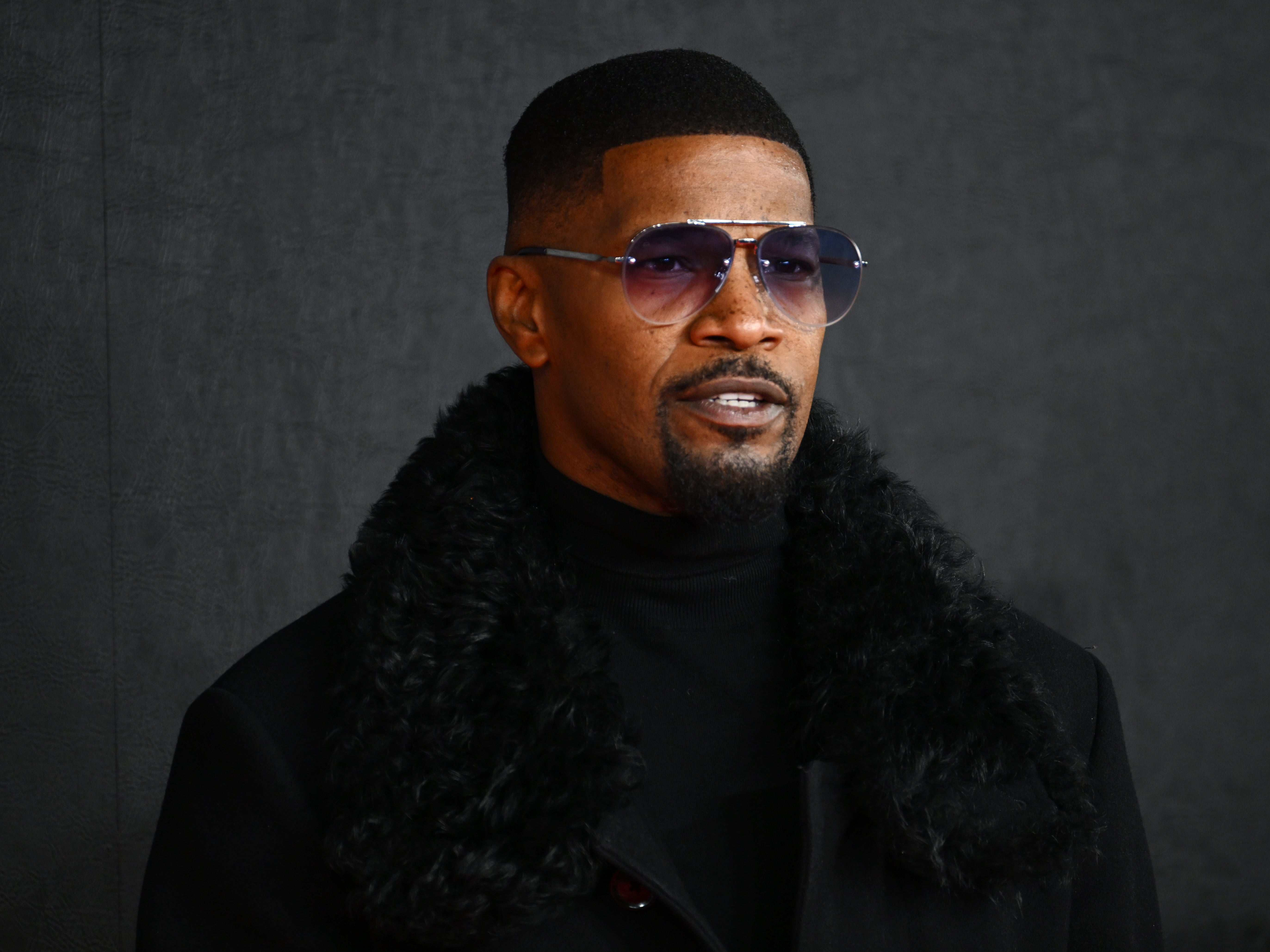 independent.co.uk - Meredith Clark - Jamie Foxx's rep addresses conspiracy Covid vaccine left actor 'paralyzed and blind'