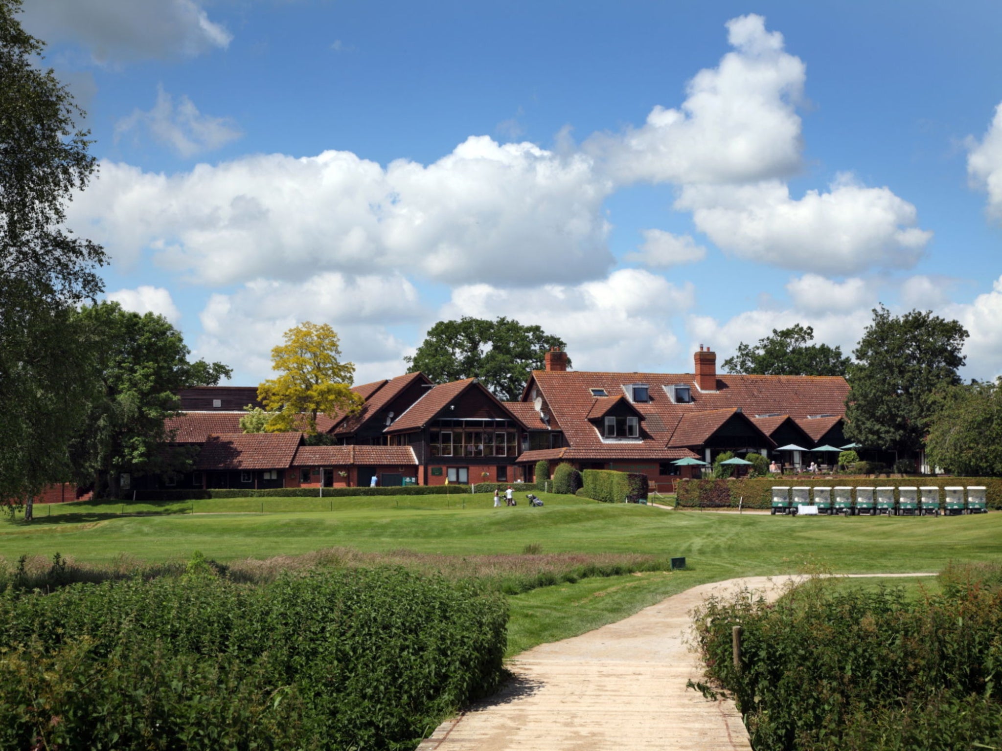 There are two golf courses at this hotel, which is a 20-minute drive from Norwich