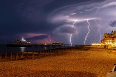 UK weather: Three-day ‘danger to life’ thunderstorm warning as temperatures soar to 30C