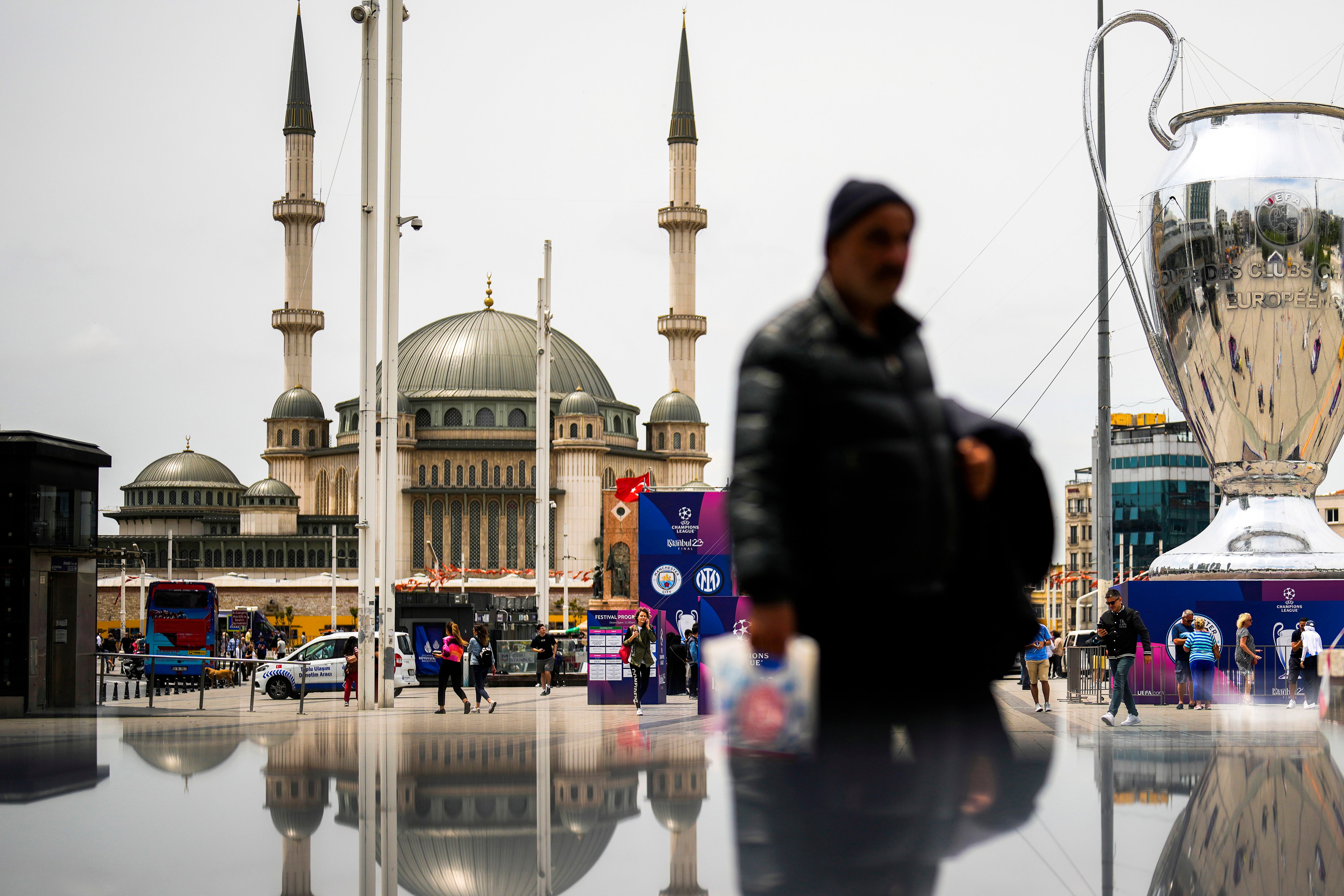 CAMPEONES FINAL-ESTAMBUL