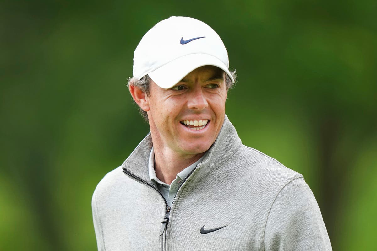 Rory McIlroy boosts chances of third RBC Canadian Open title with flawless 67