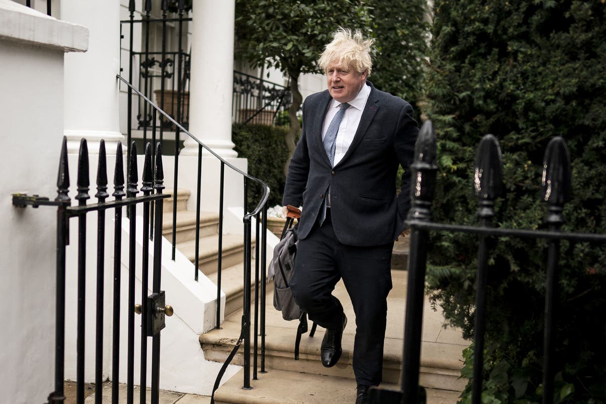 Cabinet Office wary of Boris Johnson submitting unredacted coronavirus details to probe
